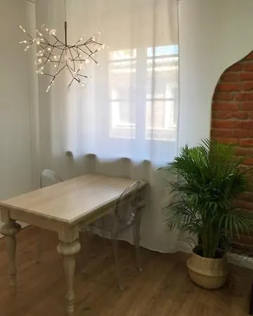 Apartment Numer 6
