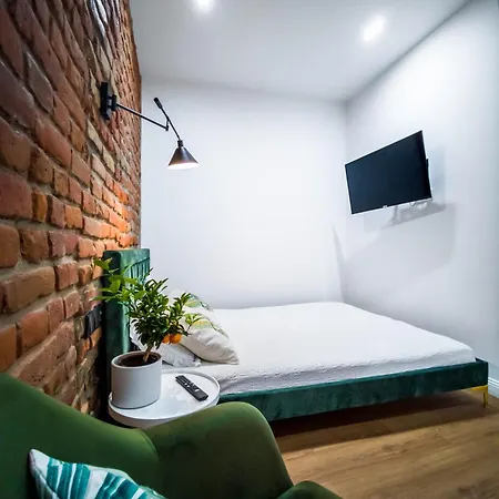 Numer 6 Apartment *