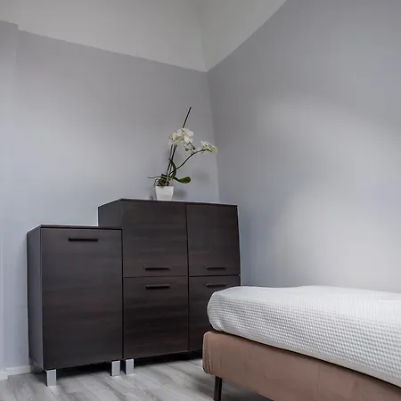 Numer 6 Apartment *