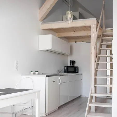 Numer 6 Apartment