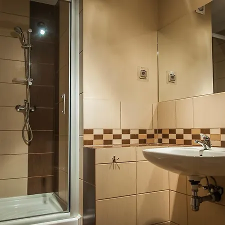 Numer 6 Apartment *