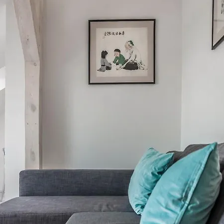 Numer 6 Apartment *